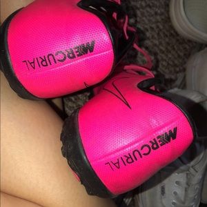 Nike Jr Mercurial Victory V TF Hyper Pink